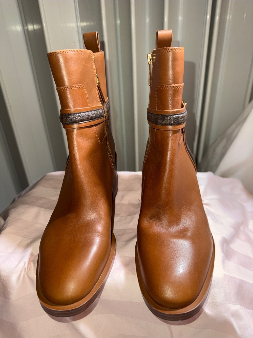 NWOT - MK Mindy Leather ankle boots in Luggage Brown & gold hardware.